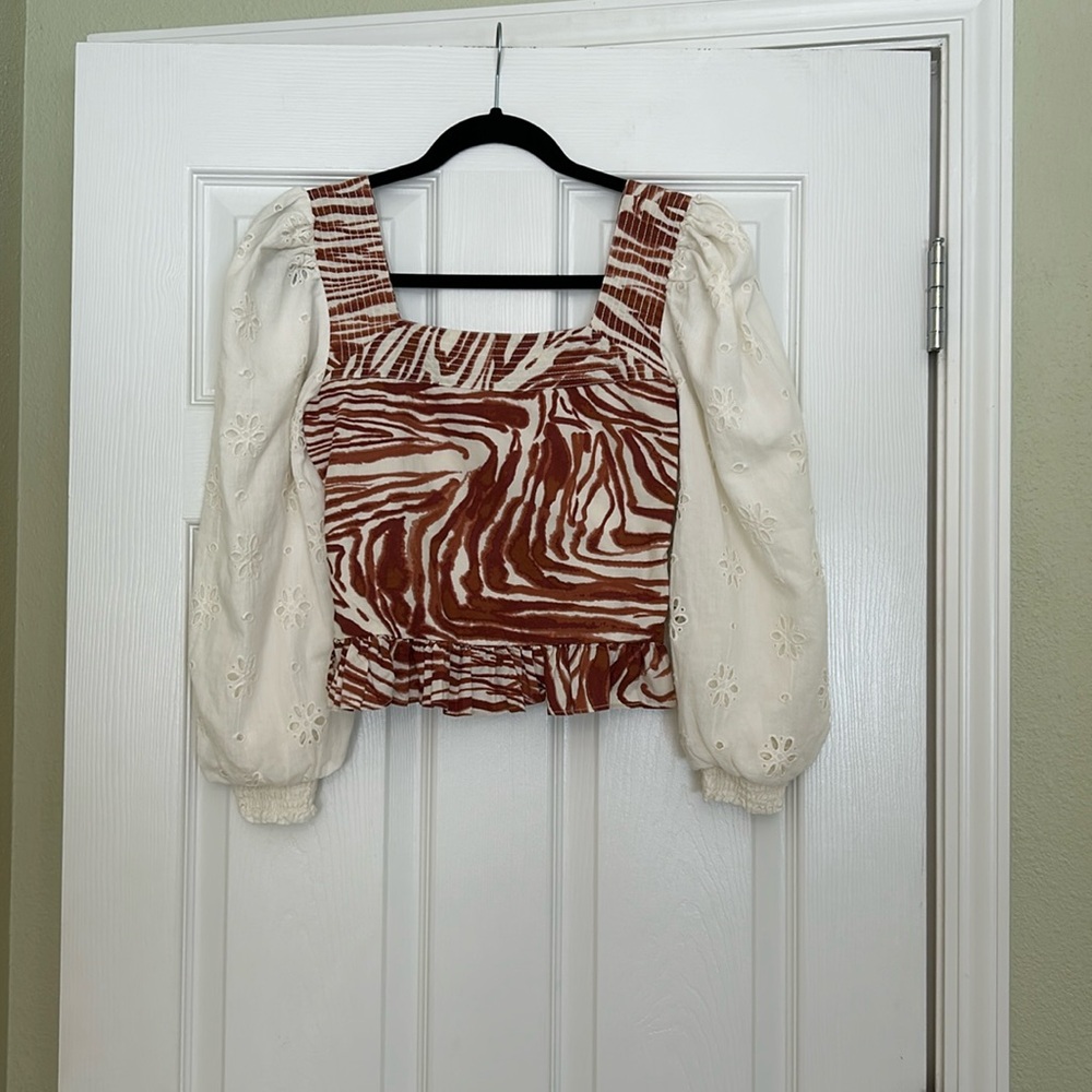 Love the Label Smocked Puff-Sleeve Blouse - Picture 2 of 13